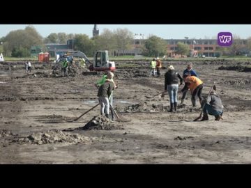 250 mensen zoeken naar schatten in de bodem van Grootebroek