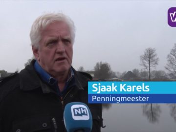 Eerder zwemmen dan schaatsen op de ijsbaan van Hensbroek