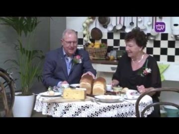 Jan Braas werkt al 60 jaar bij Bakkerij Pater in Avenhorn