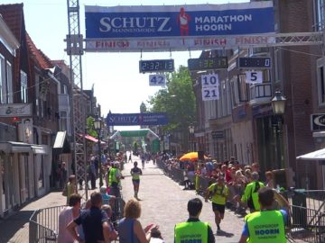 Marathon Hoorn 2016: Finish 21 km 1:23:00-1:53:00