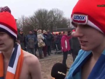 nieuwjaarsduik 2015 in Stede Broec
