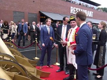 Officiële opening Van der Valk, Jt Bioscoop Flamingo Casino in Hoorn