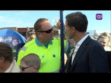 Reportage: Mark Rutte opent Hulpverlenersdag: ‘je blijft met je poten van onze hulpverleners af’