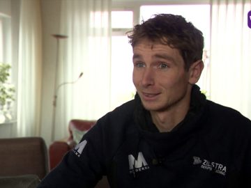 Simon Schouten wint eerste marathon op natuurijs