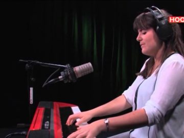 Singersongwriter Anne Wouter