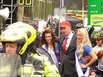 Start 3e etappe Olympia’s Tour in Hoorn