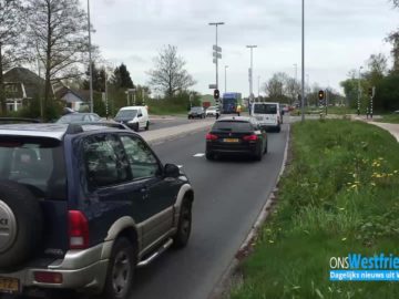 Verkeersregelaars in opleiding (oostergouw/dorpsstraat)